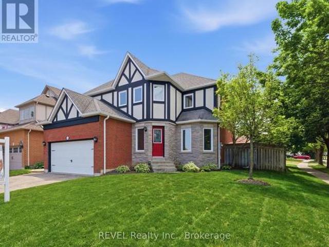 150 Fallingbrook Street, Whitby Pringle Creek, ON, L1R 2G2 house for sale | Listing ID E13542 | Royal LePage