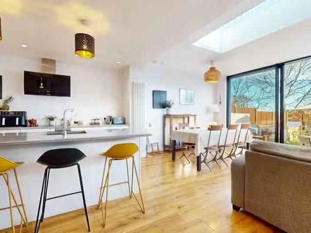 150 Hillcrest Park, Dublin 11, Glasnevin, Dublin 11, D11TFC2 i.