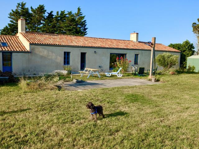 150 M2 AU COEUR DU MARAIS, A 3KM DE LA MER