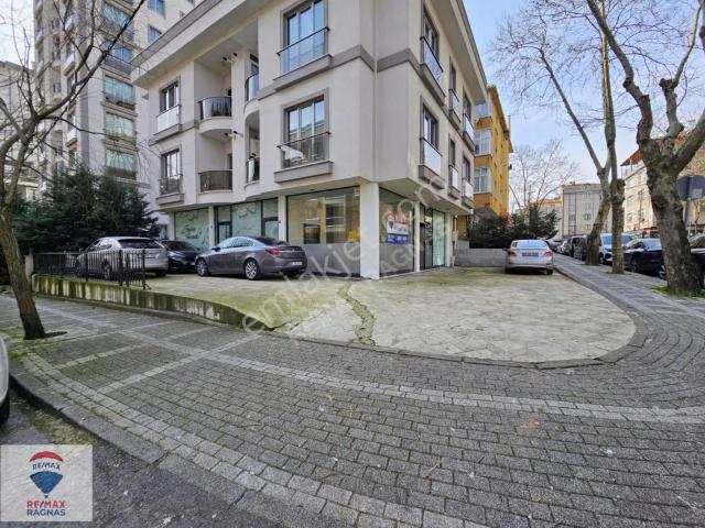 150 M2 Bahçe Kullanımlı 120 M2 Düz Giriş Köşe Dükkan