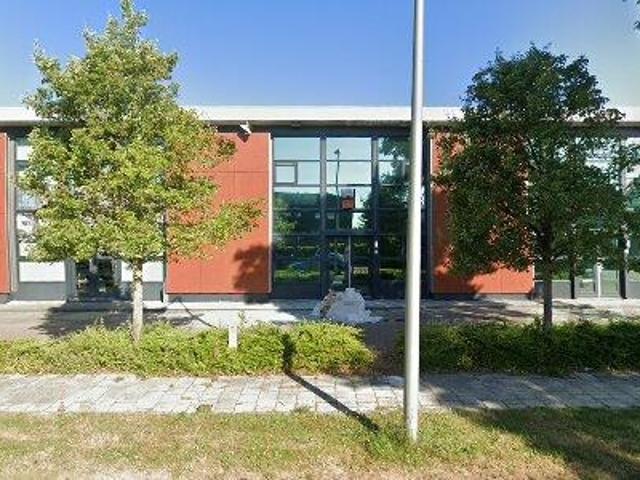 150 m2 office space for sale in Nissewaard