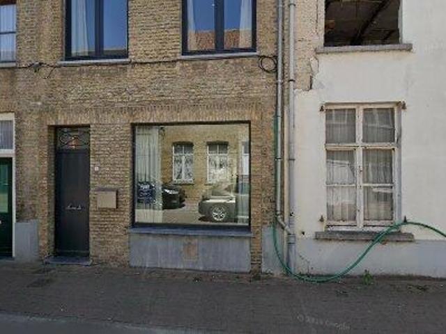150 m2 room for rent in Veurne