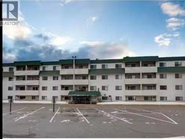 150 Skaha Place Unit# 213, Penticton, BC, V2K 7K1 Single Fam.