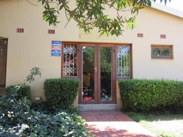 150 sqm office to let in pietermarit.