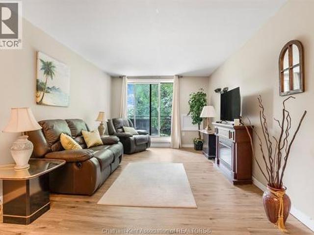 150 Park Avenue East, Chatham, ON, N7M 3V6 condo for sale | Listing ID 26015 | Royal LePage