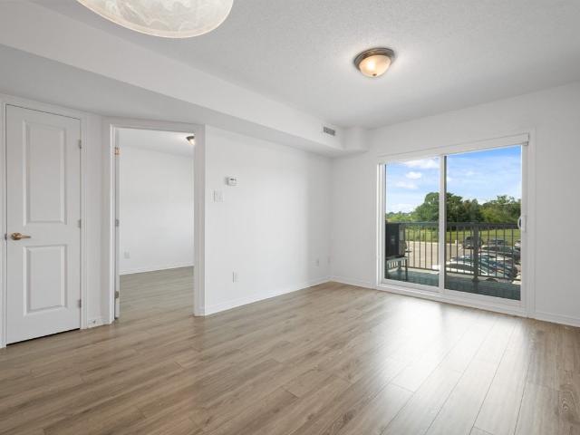 150 Whispering Winds Way 2 Bedroom Apartment for Rent at 150 Whispering Winds Way, Ottawa, ON K1W 0L3 Chapel Hill South