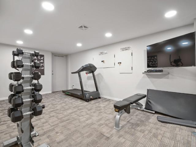 150 Whispering Winds Way 2 Bedroom Apartment for Rent at 150 Whispering Winds Way, Ottawa, ON K1W 0L3 Chapel Hill South