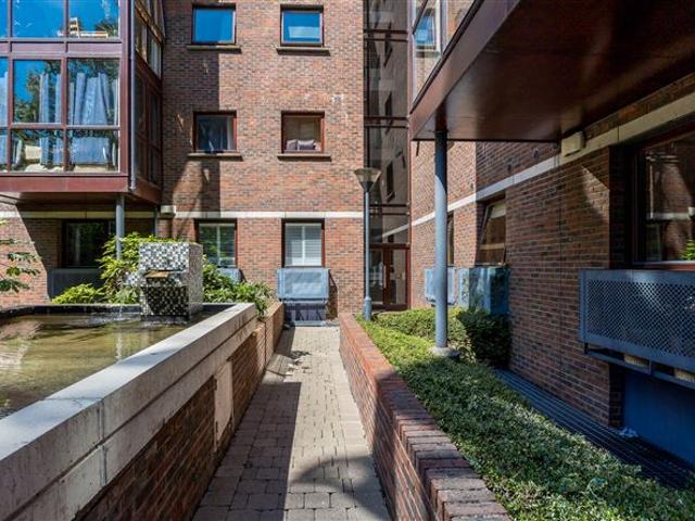 150 The George, Charlotte Quay Dock, Grand Canal Dk, Dublin 4 Owen Reilly 4939 MyHome. Ie Residential
