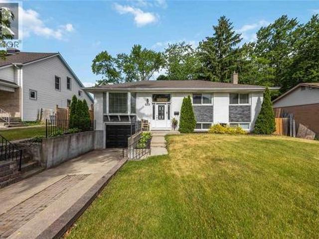 1517 Murphy Road, Sarnia, ON, N7S 2Z1 house for sale | Listing ID 26013 | Royal LePage
