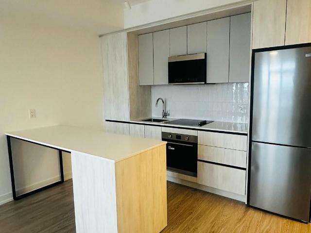 1518 2 Eglinton Avenue W, Mississauga | For Sale @ $459,900 | Condos. Ca