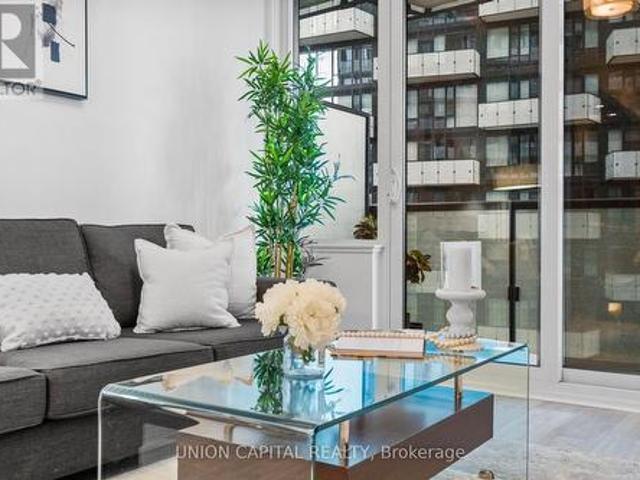 1510 Front Street W, Toronto, ON, M5V 0V5 condo for sale | Listing ID C12235 | Royal LePage