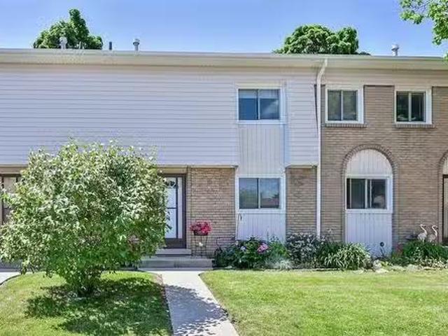 151 Gateshead CrescentUnit #111, Stoney Creek, ON, L8G 3W1 t.