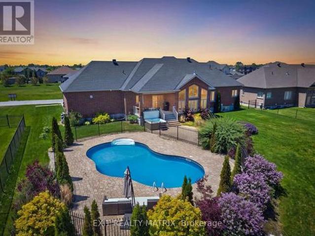 1525 Rangeland Avenue, Ottawa, ON, K4P 0E1 house for sale | Listing ID X13544 | Royal LePage