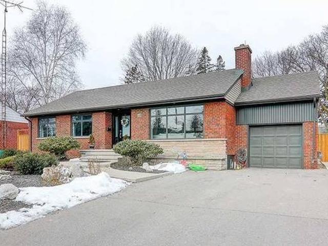 1527 Skyline Drive Mississauga ON L5E 2W6 3 Bedroom House for Rent for 4000 month