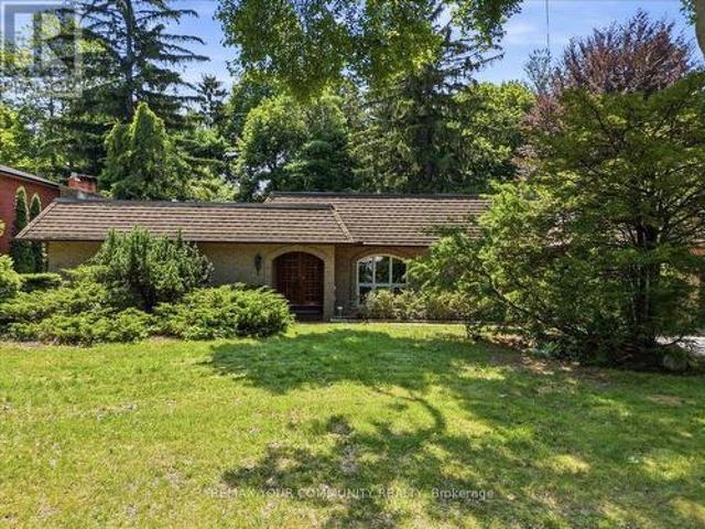 1528 Knareswood Drive, Mississauga, ON, L5H 2M1 house for sale | Listing ID W13592 | Royal LePage