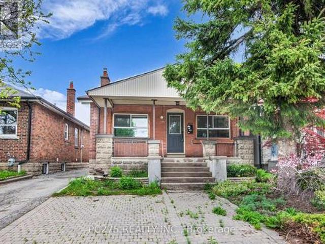 152 Gloucester Grove, Toronto Oakwood Village, ON, M6C 2B1 house for sale | Listing ID C12152 | Royal LePage