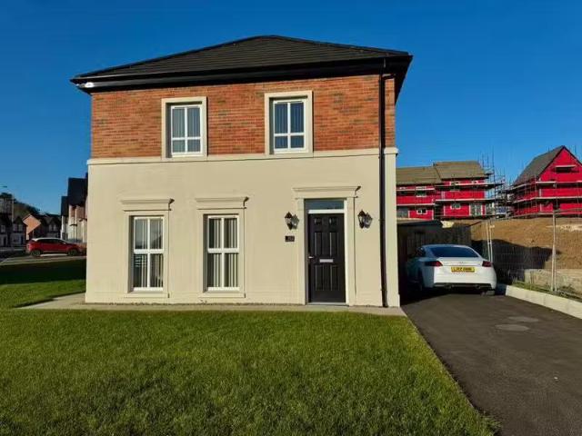 152 Foxleigh Meadow