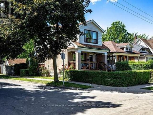 152 London Street S, Hamilton, ON, L8K 2G7 house for sale | Listing ID X13449 | Royal LePage