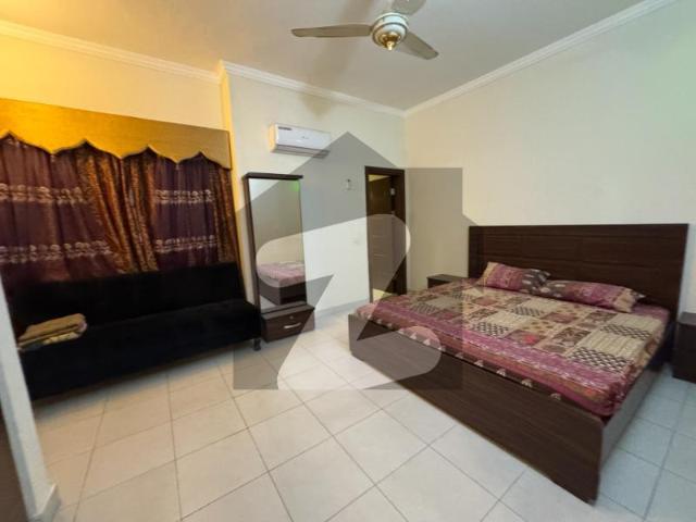 152 Sq Yard Iqbal Villa Near Main Gate Entrance, Precinct 2 Surrounded By Park, Mosque, Sports Complex & Shopping Gallery. Ideal For Living Or Rental Investment. Call Now! Bahria Homes Iqbal Villas