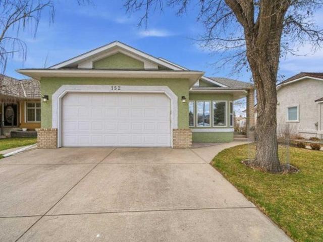 152 Waterstone Place Se, Airdrie, AB, T4B 2G1 house for sale | Listing ID A2306 | Royal LePage