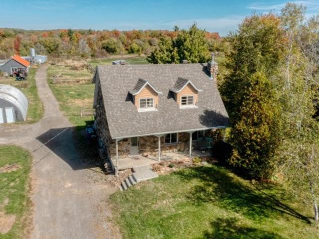 1535 Mtée De La Côte Rouge, Mirabel, QC, J7N 2R3 house for sale | Listing ID 14051 | Royal LePage