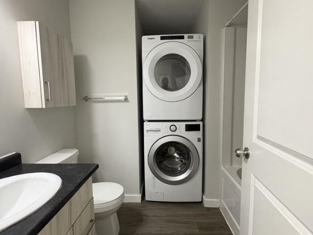 1530 Logan Avenue 4 2 Bedroom Apartment for Rent at 1530 Logan Ave, Winnipeg, MB R3E 1S3 Weston