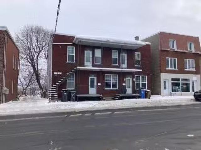 1532 1544 Av. St Marc, Shawinigan, QC, G9N 2H5 investment.