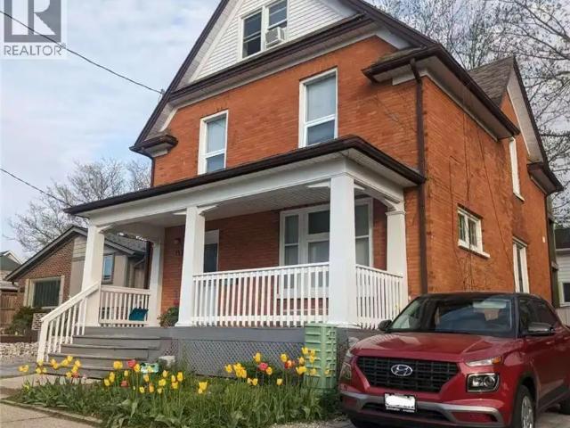 153 DAWSON Street Unit# Room 3