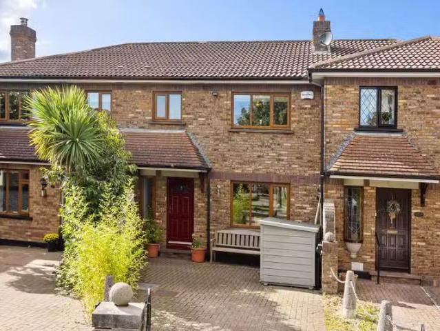 153 Holywell, Kilmacud, Dublin 14, D14H2Y3 is for sale
