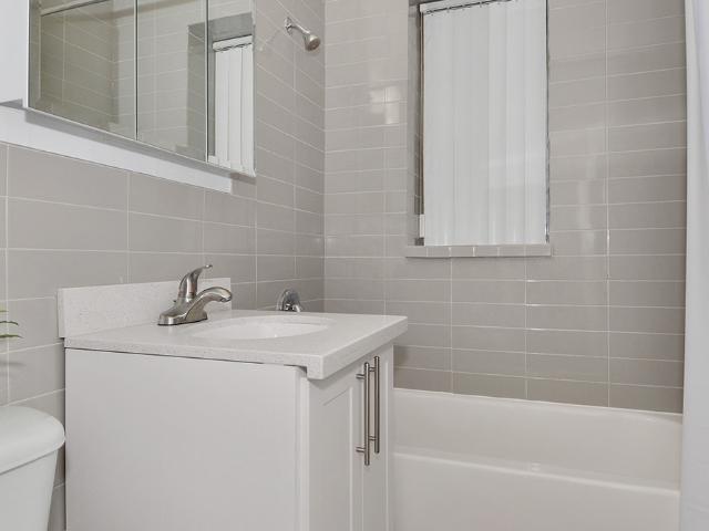 153 St George
