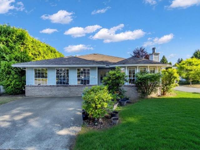 1544 A Avenue, Surrey, BC, V3R 9B2 house for sale | Listing ID R3149 | Royal LePage