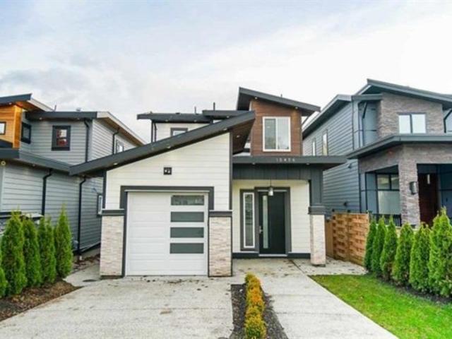 15456 Russell Avenue, White Rock, BC, V4B 2R3 house for sale | Listing ID R3139 | Royal LePage
