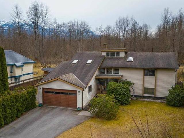 1545 EAGLE RUN DRIVE Squamish British Columbia