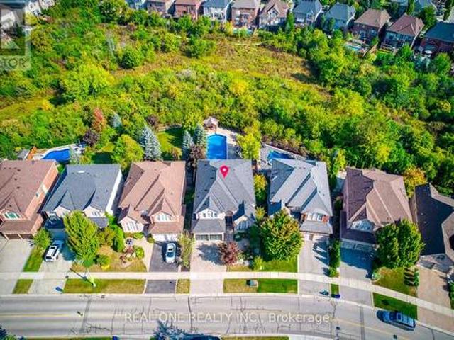 1548 Pinery Crescent, Oakville, ON, L6H 7J9 house for sale | Listing ID W11933 | Royal LePage