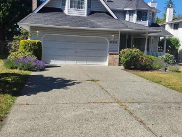 1549 A Avenue, Surrey, BC, V3R 9X1 house for sale | Listing ID R3138 | Royal LePage