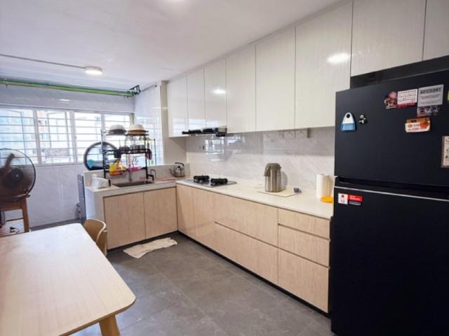 154 Hougang Street 11 HDB Apartment For Rent, $2,800, 2 Bed 2 Bath 721 sqft $3.88 psf