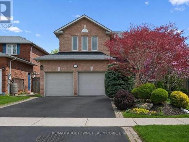 154 Howell Road, Oakville, ON, L6H 5Z2 house for sale | Listing ID W13427 | Royal LePage
