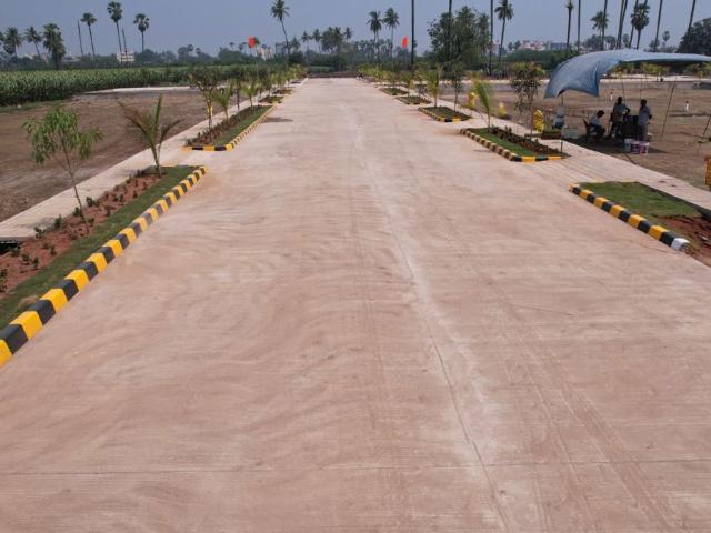 154 Sq.Yd. Plot in Penamaluru Vijayawada Listing ID: #10276
