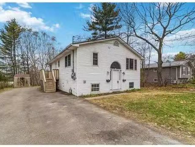 154 Sunset Dr, Fredericton, NB, E3A 1A3 house for sale List.