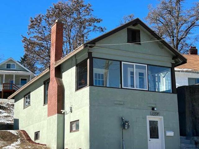 1554 DIAMOND STREET Trail British Columbia