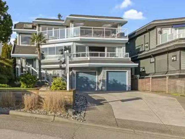 15587 Semiahmoo Avenue, White Rock, BC, V4B 1V3 house for sa.