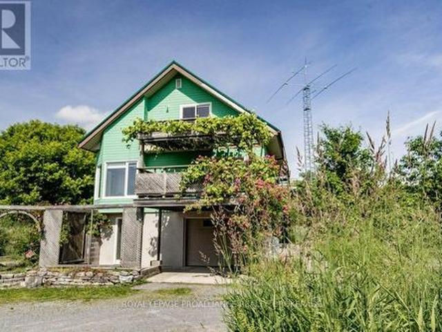 1558 Highway 96, Frontenac Islands Wolfe Island, ON, K0H 2Y0 house for sale | Listing ID X13478 | Royal LePage