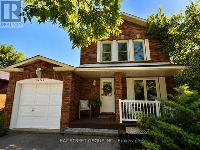 1559 Parish Lane, Oakville, ON, L6M 2Z6 house for lease | Listing ID W13555 | Royal LePage