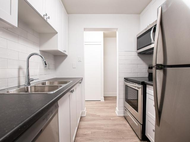 1550 1566 Trossacks Avenue 1 Bedroom Apartment for Rent at 1566 Northwood Village Apts London, ON N5X 2P5 Stoney Creek