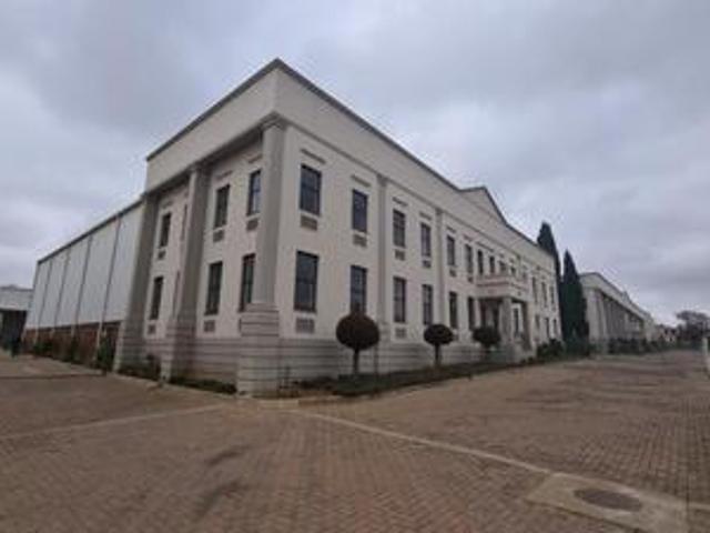 1550sqm warehouse to let in randjesp.