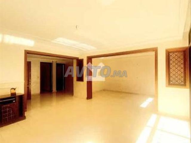 155231 Appartement à louer à 8000DH à Maarif Extension