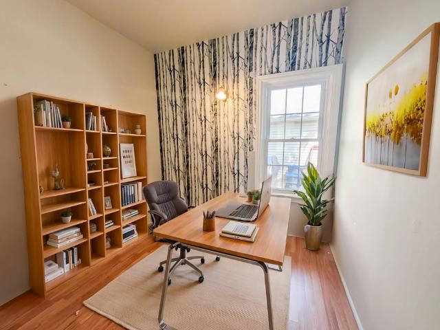 155 1/2 Lake St, St. Catharines All Inclusive 2 Bed Main Unit