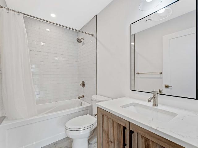 155 Sanford Avenue 1 Bedroom Home for Rent at 155 Sanford Ave, Ottawa, ON K2C 0E7 Carleton Heights