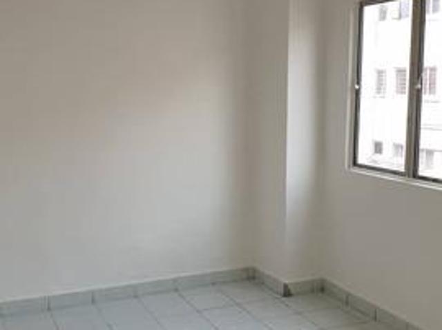 155K 3 Rooms Shop Apartment For Sale Serdang Perdana