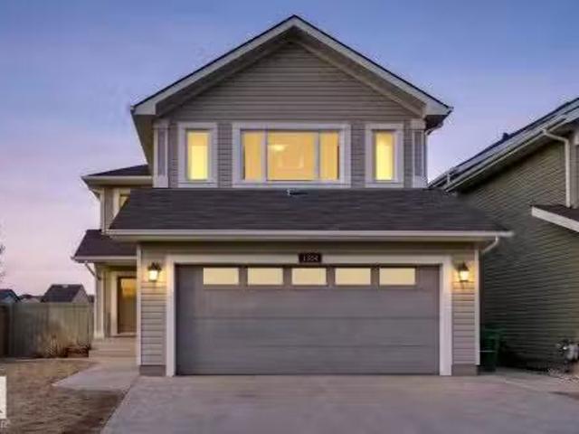 1564 36 Avenue, Edmonton, AB, T5P 0L9 house for sale Listin.